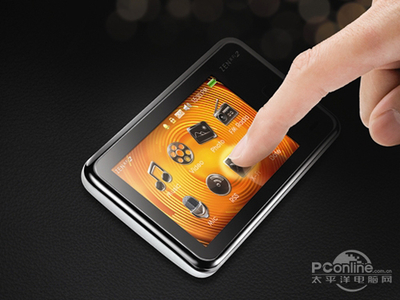 屏幕方面為3英寸觸摸屏